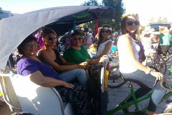 Kıbrıs Süslü Kadınlar Bisiklet Turu