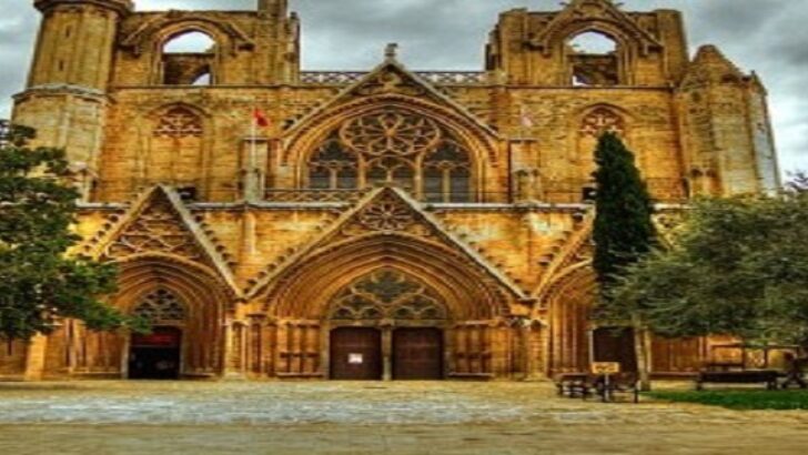 KIBRIS LÜZİNYAN DÖNEMİ