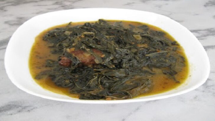 KIBRIS YEMEĞİ MOLEHİYA